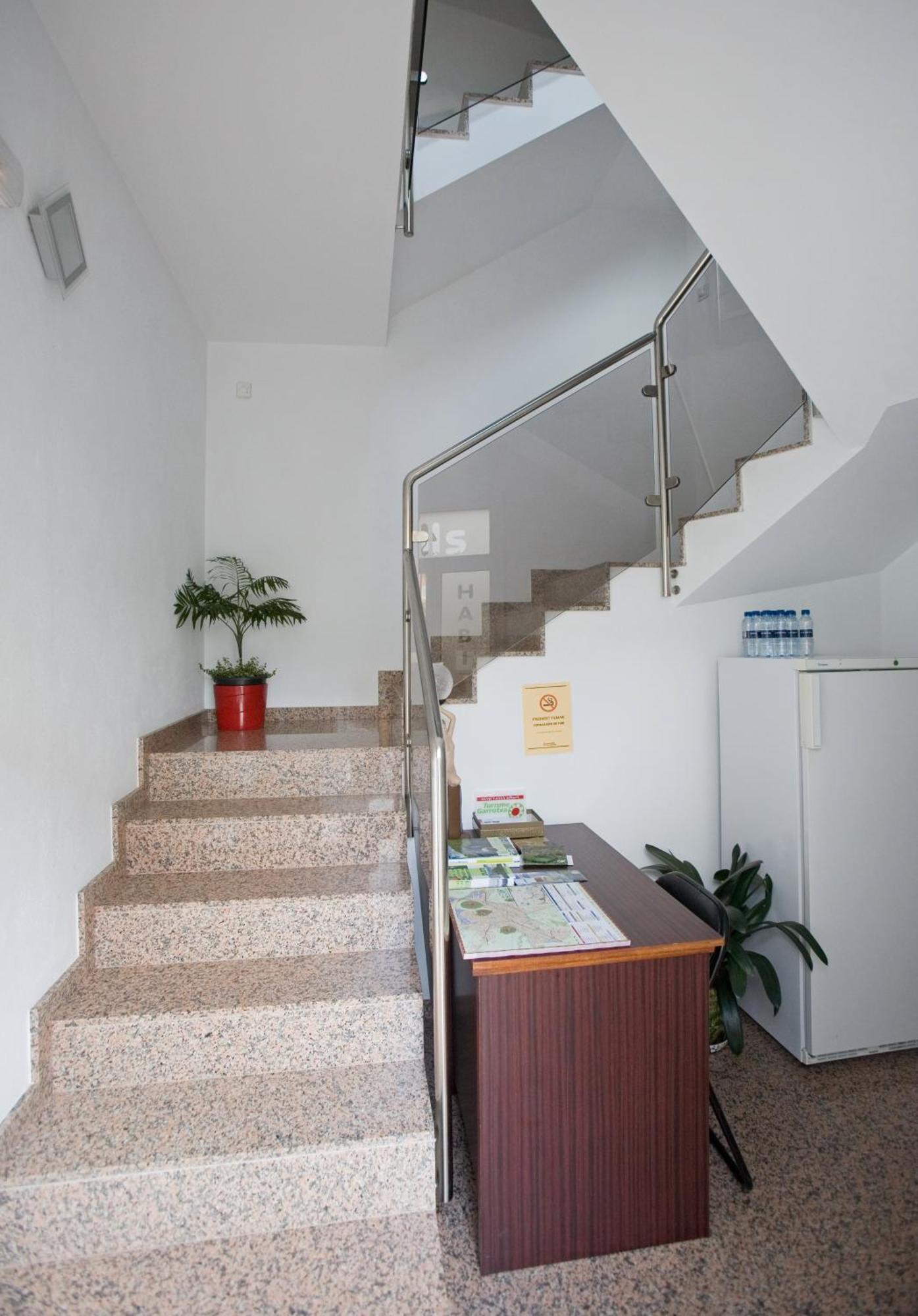Amolls Restaurant I Habitacions Olot Luaran gambar