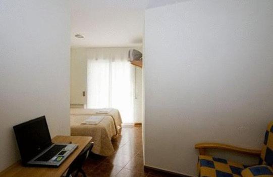 Amolls Restaurant I Habitacions Olot Bilik gambar